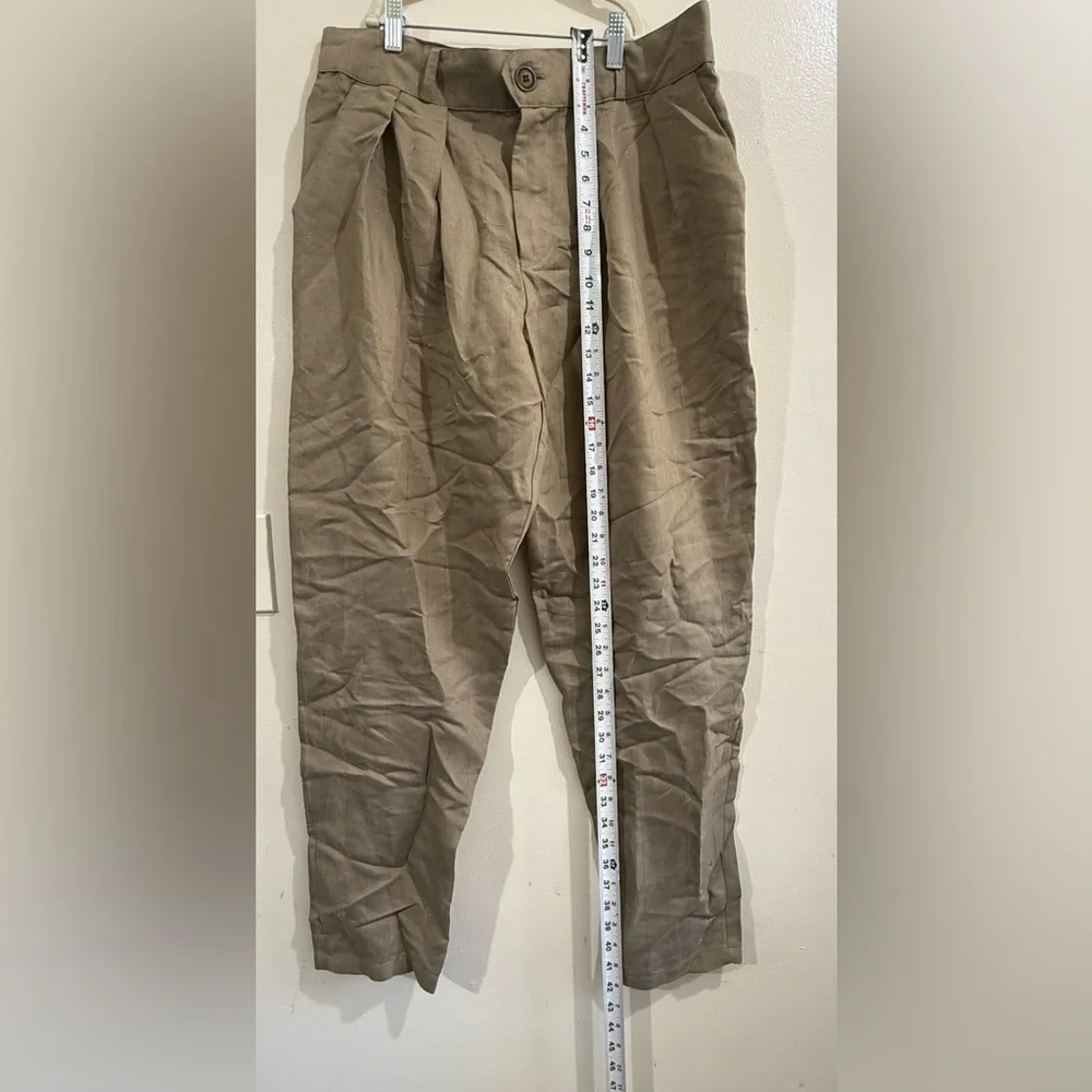 DÁNTE Classic Tan Pleated Chinos for Men